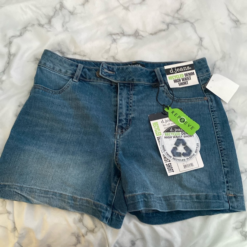 Stretchy jean shorts